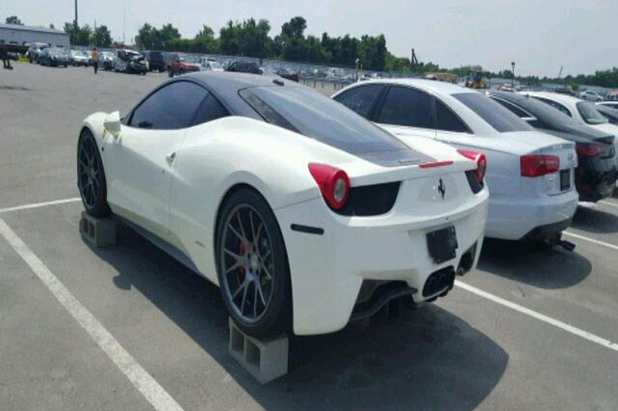 Sieu xe Ferrari 458 Italia &quot;thuy kich&quot; thet gia 1,9 ty dong-Hinh-7